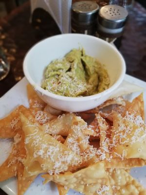 Nachos con guacamole at Sattva by Govinda in Aguas Calientes