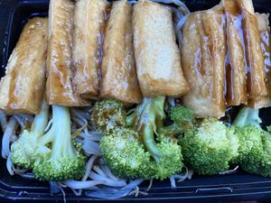 Teriyaki tofu gluten free  at Bayberry Vegan Cafe in Woburn