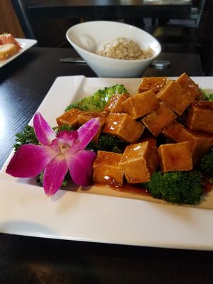 General tsos tofu at Bayberry Vegan Cafe in Woburn