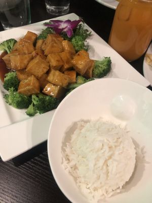 General Tsao’s chik’n at Bayberry Vegan Cafe in Woburn