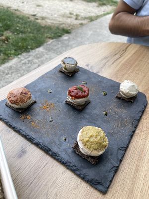 Stuffed mushrooms at Bistraw Zdravo Zivo in Skopje