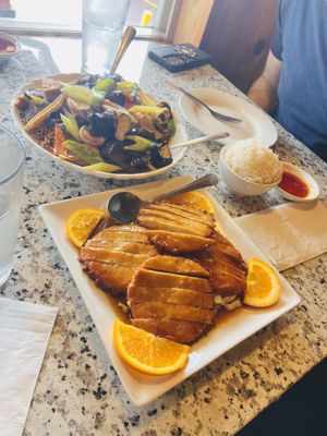 Crispy mushroom noodles and teriyaki chick’n    at Yuan Su Vegetarian in Portland