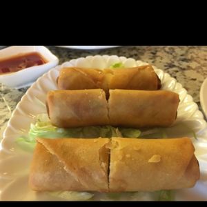 Springrolls at Yuan Su Vegetarian in Portland
