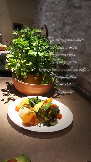 Lunch ☘ at Happy Belly / Eat Smart in Tirana