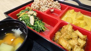 Bento set - 1 main + 2 greens  at Greendot - Star Vista in West Singapore