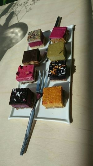 8 on a plate.  at Sharp Sharp Food in Barendrecht