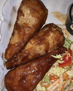 Vegan wings  at Vauxhall in Huntington