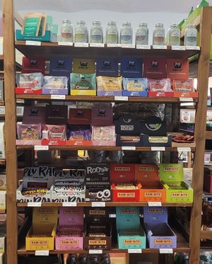 Raw, glúten free, sugar free snacks and cookies!
#rawbite #kookiekat
Supplements #nordiq at Green Beans in Lisbon