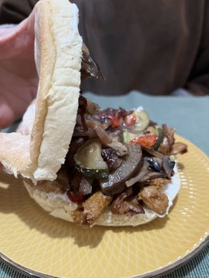 bocadillo de soja. Estaba increíble #Veganuary at Green Beans in Lisbon