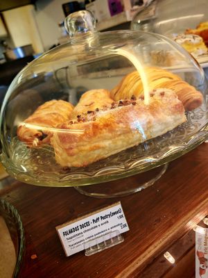 Salted plates at Green Beans in Lisbon