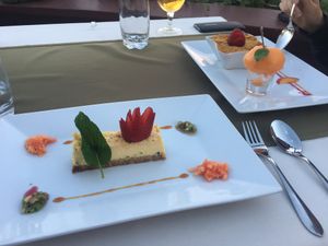 passion fruit cheesecake (V) and apple raisin crumble (VE) nom nom nom at Olives Restaurante in Funchal