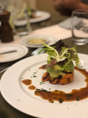 The avocado salad(vegan) at Olives Restaurante in Funchal