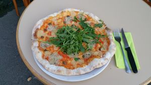 Blue cheese pizza at Grüner Gaumen - Pop Up in Bern