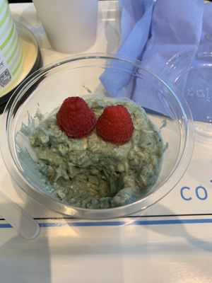 Spirulina coconut dessert at Cojean - Beaugrenelle  in Paris