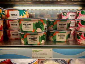 Vegetable wonton soup at Cojean - Haussmann in Paris