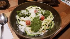 Zucchini noodles with pesto at Armonica Cafe in Lima