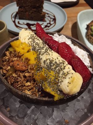 Açaï bowl at Armonica Cafe in Lima