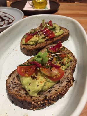Avocado toast at Armonica Cafe in Lima
