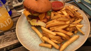 Bbq burger  at Emmi's Kitchen - Glockenbach in Munich