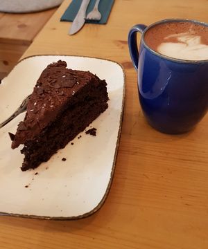 Chocolate/ cherry cake and hot chocolate at Emmi's Kitchen - Glockenbach in Munich