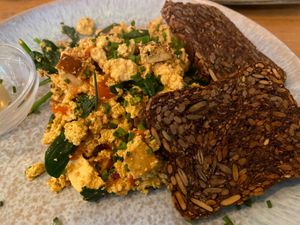 scrambled tofu at Emmi's Kitchen - Glockenbach in Munich