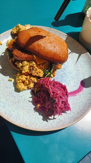 Breakfast Burger at Emmi's Kitchen - Glockenbach in Munich