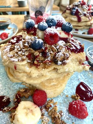 Riesige Portion, reicht für 2  at Emmi's Kitchen - Glockenbach in Munich