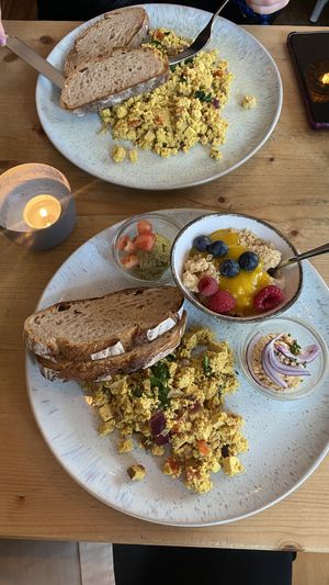 Scrambled tofu and Emmis breakfast  at Emmi's Kitchen - Glockenbach in Munich