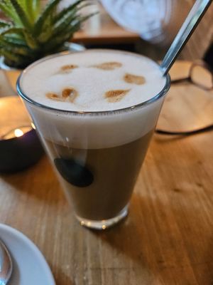 Latte Macchiato #Veganuary at Emmi's Kitchen - Glockenbach in Munich