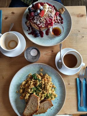 Pancakes & tofu scramble. at Emmi's Kitchen - Glockenbach in Munich