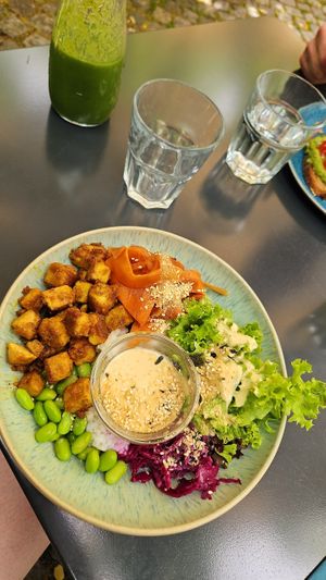 Poke Bowl at Emmi's Kitchen - Glockenbach in Munich
