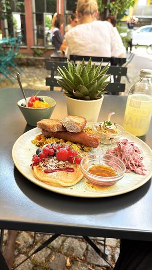 Tolles Frühstück!  at Emmi's Kitchen - Glockenbach in Munich