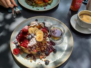 Pancakes on an easy Friday holiday at Emmi's Kitchen - Glockenbach in Munich
