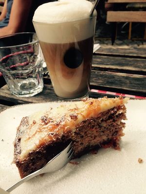 Super leckerer nuss- Karottenkuchen  at Emmi's Kitchen - Glockenbach in Munich