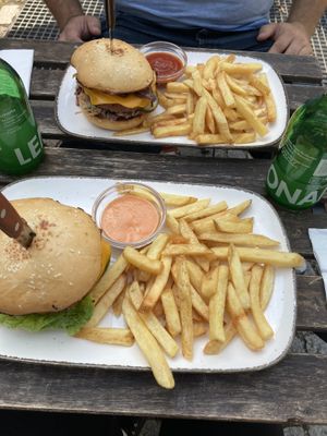 leckere Burger at Emmi's Kitchen - Glockenbach in Munich