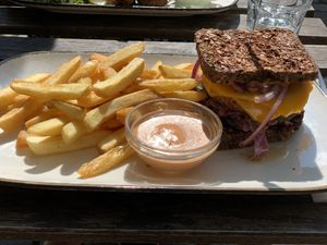 Beyond Meat Burger at Emmi's Kitchen - Glockenbach in Munich