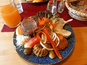  at Buschenschank Bernhart in Riegersburg