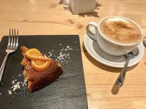 Almond Orange cake & Chai Latte at Santosha in Mallorca