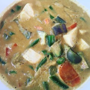 tofu curry bowl (amazing!) at Bali Maitreya Cafe in Lembongan