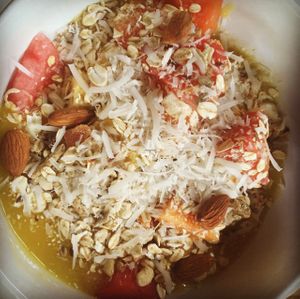 mango juice muesli smoothie bowl at Bali Maitreya Cafe in Lembongan