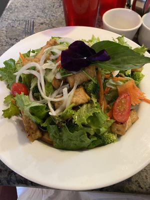 Tofu salad vegan at Ray's Place in Anchorage