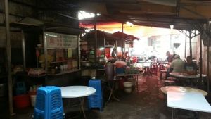 From the other side next to the ";Mee";. The stall itself has no signage at Vegetarian Stall - Jalan Hang Lekiu in Kuala Lumpur