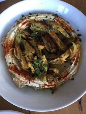 Shwarama hummus (vegan) at Traffic in Amsterdam