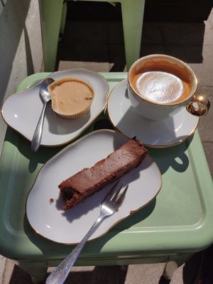 Klein, aber oh (eines hätte gereicht😏) at LAS in Sopot