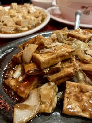 Tofu na chapa  at Restaurante Long in Brasilia