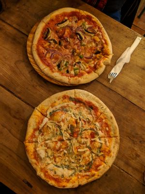 4 Cheese and Vegetal pizza from Pura Vida at Pura Vida Vegan Bar in Madrid