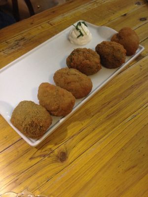 Croquetas with veganaise at Pura Vida Vegan Bar in Madrid