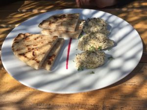 Entrada de ";Atún"; at Alma Zen in Asuncion