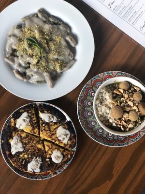 Gnocchi y Thai Curry y chipa guazu at Alma Zen in Asuncion