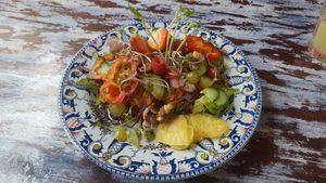 Broodje muhammara at Sunshine in Breda